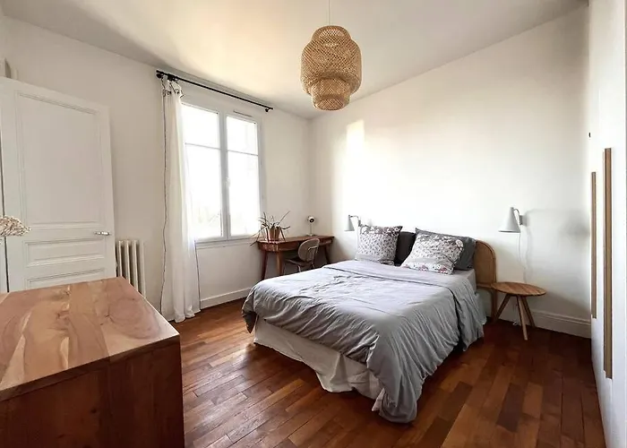 Charmant Appartement Au Centre De Tours